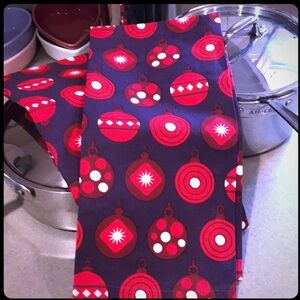 Christmas Crate & Barrel Bauble Kitchen Dishtowels - RARE New 20"x30" set of 2